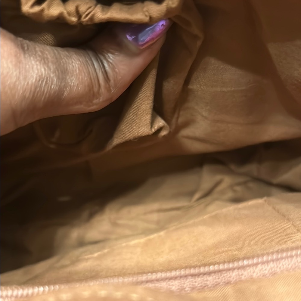 Woven Tan Handbag that goes with Every outfit!! - Picture 5 of 5